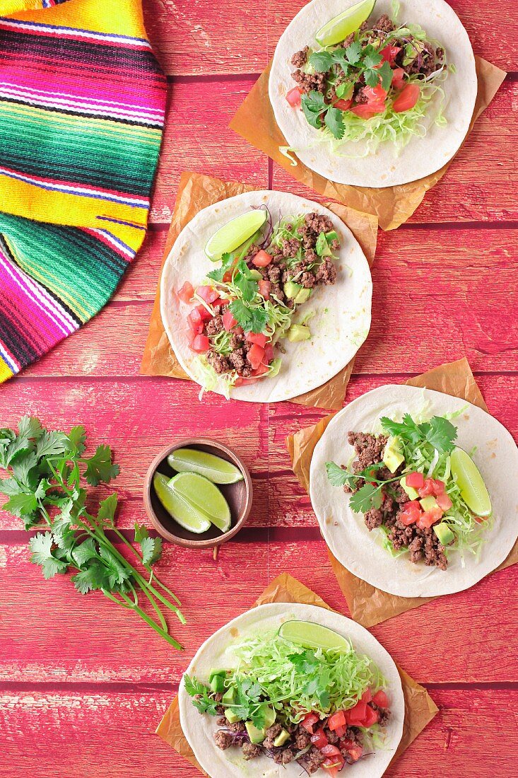 Tacos with minced meat, tomatoes and coriander (Mexico)