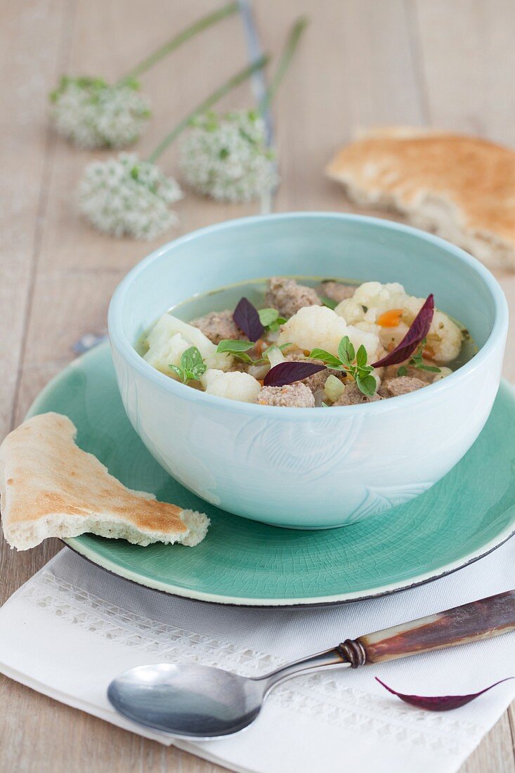 Cauliflower soup with mini meatballs