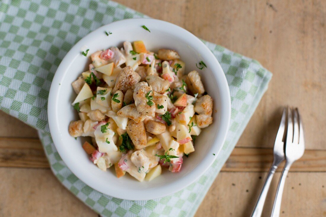 Chicken salad with apple