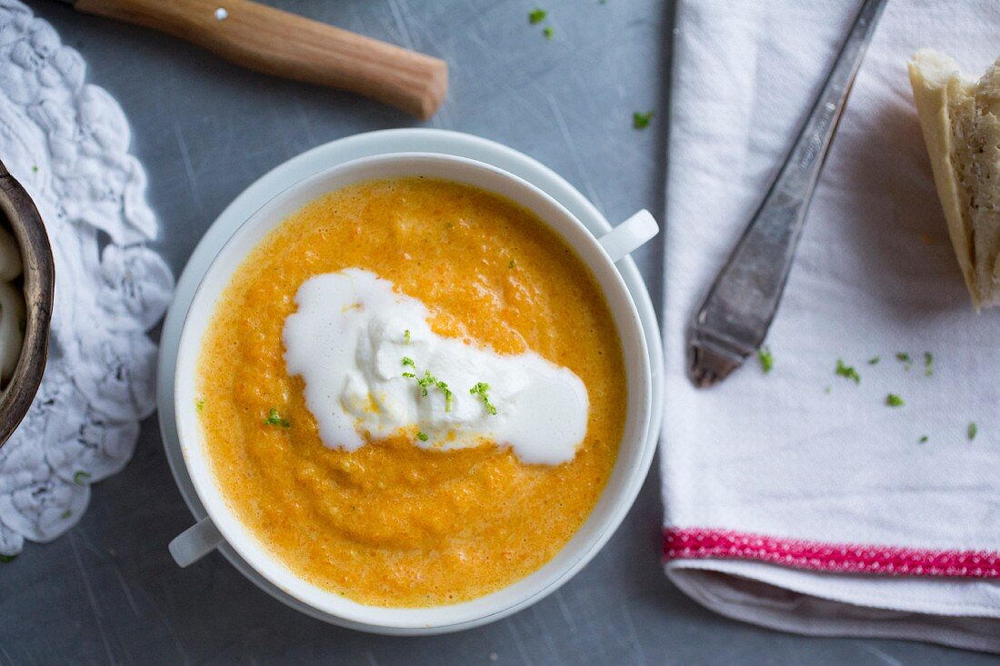 Carrot and ginger soup with cream