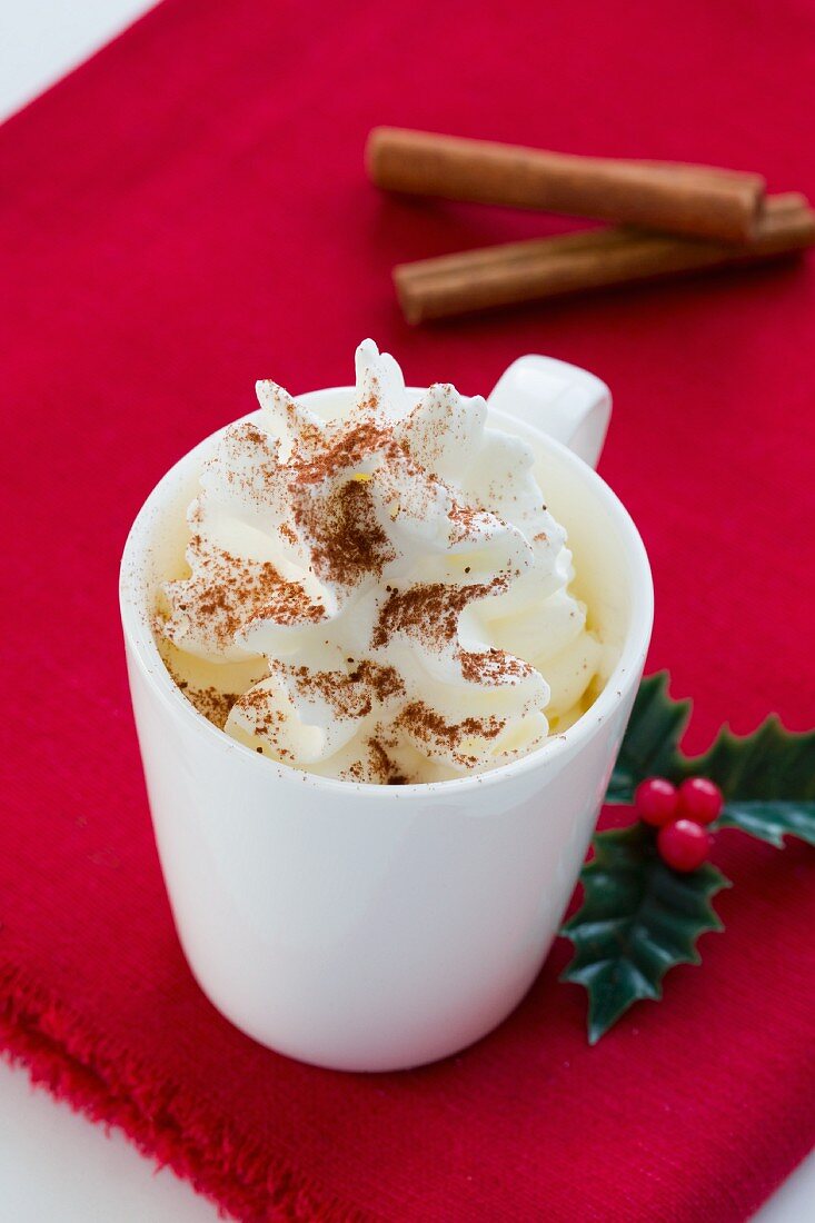Whipped cream with ground cinnamon (Christmas)