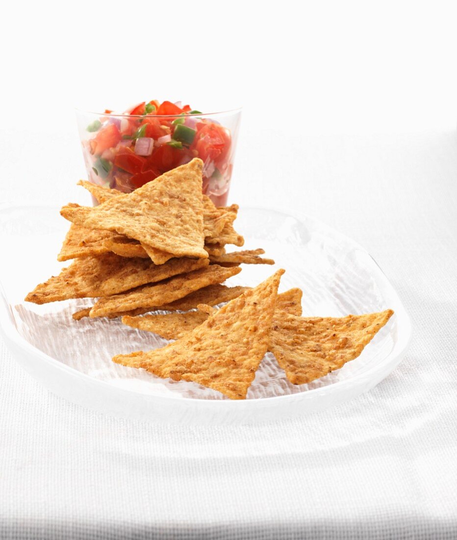 Rice crispy with tomato salsa