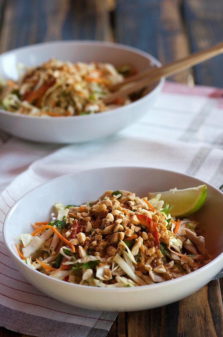 Chicken salad with vegetables and peanuts (Thailand)