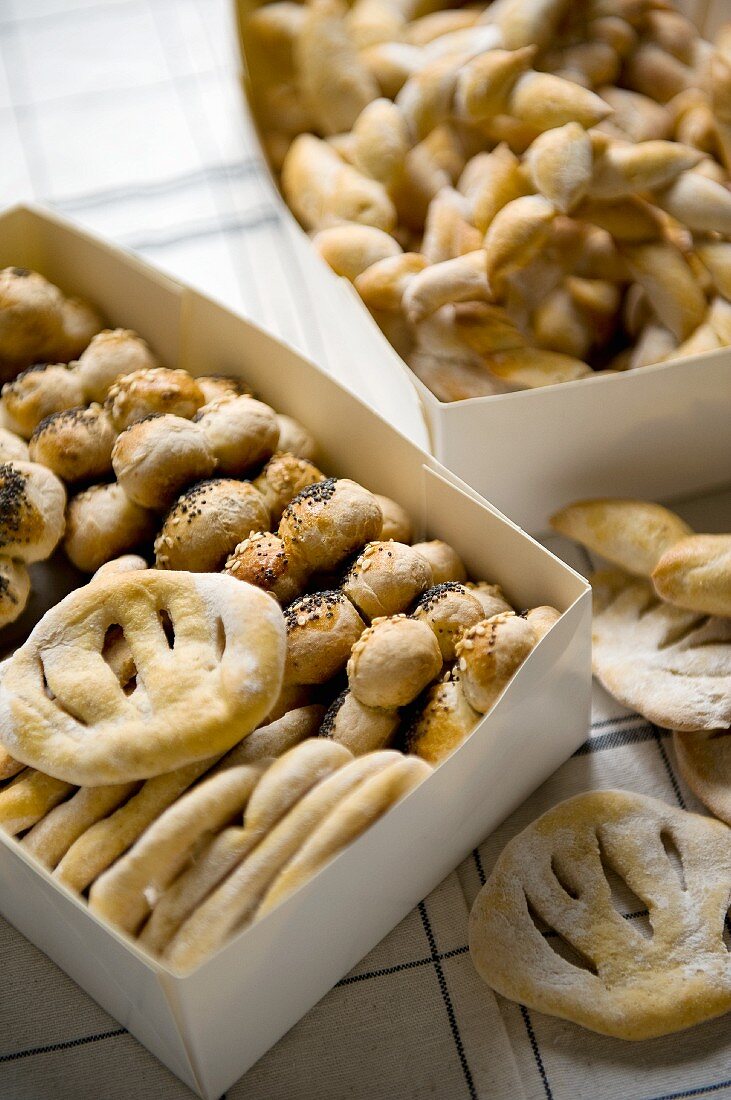 Fougasse and stuffed bread rolls