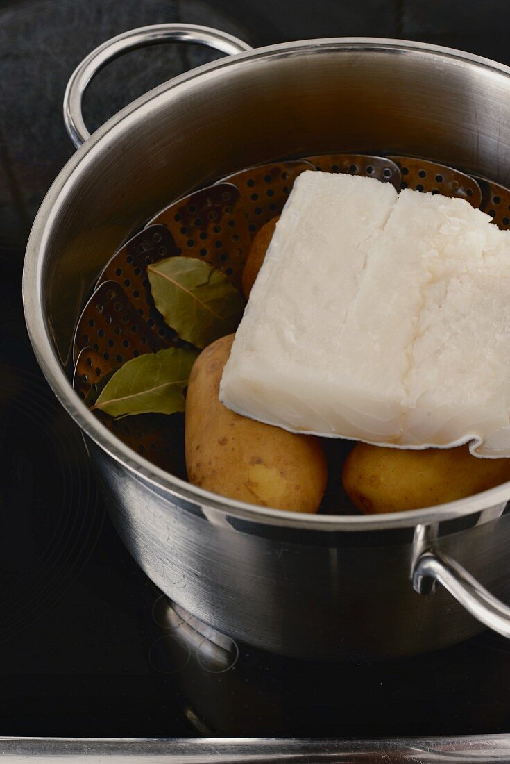 Zutaten für Bolhinos de Bacalhau (Portugal)