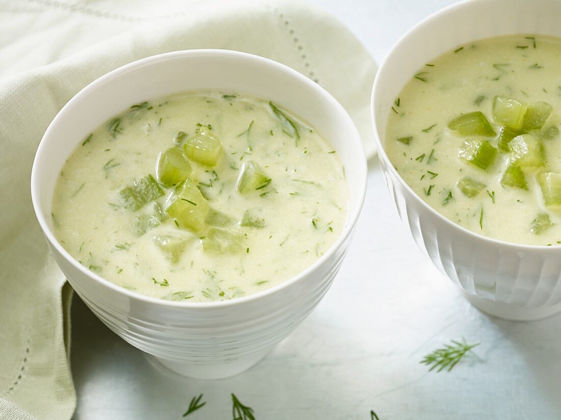 Cold cucumber soup with cream and dill for an alkaline diet