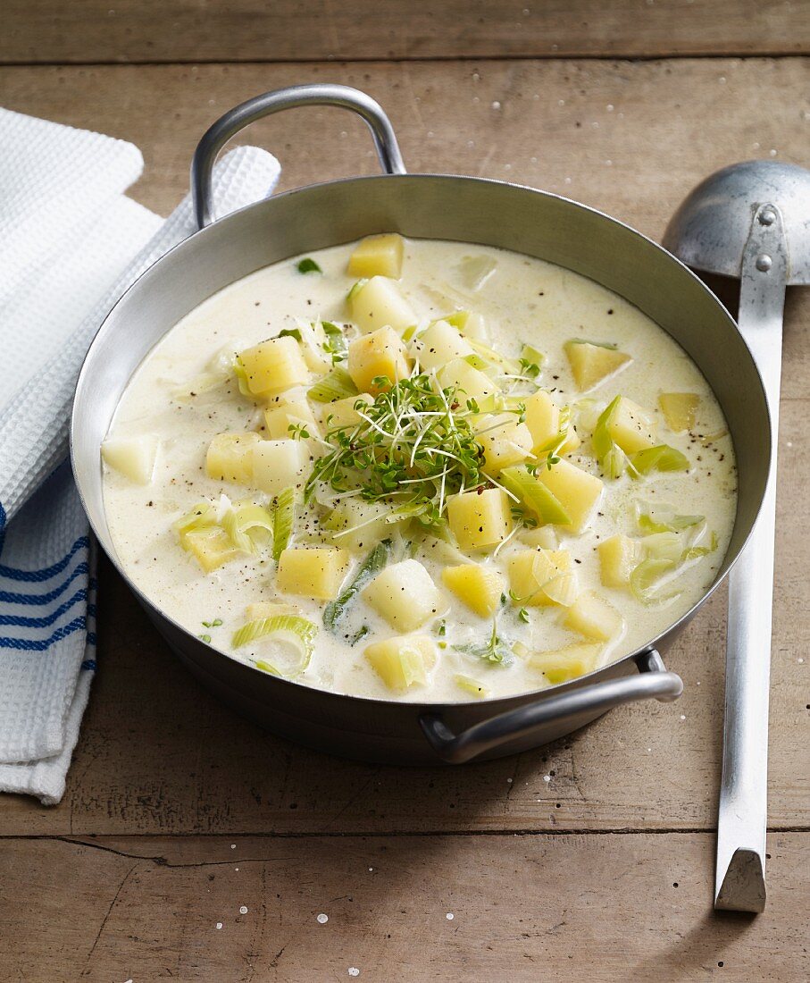 Creamy turnip stew with potatoes
