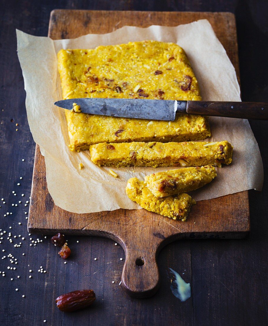 Homemade almond bars with lupine flour and quinoa