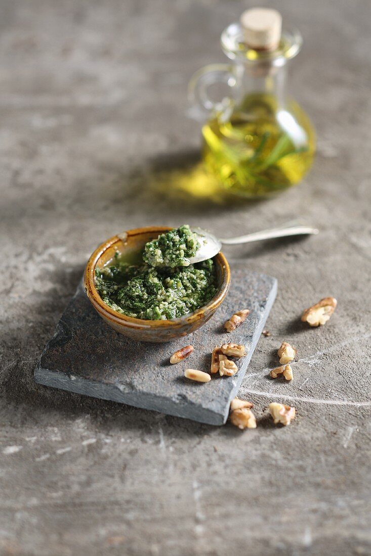 Rocket and lemon pesto with pine nuts and walnuts