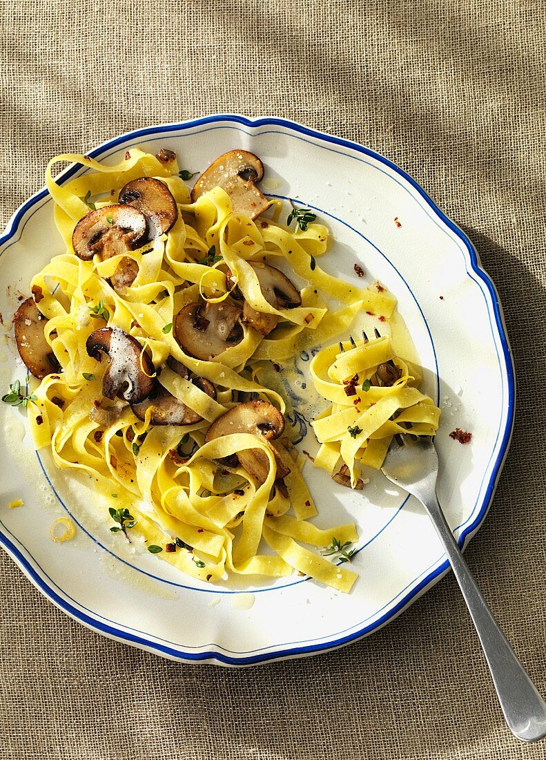 Tagliatelle mit Pilzen