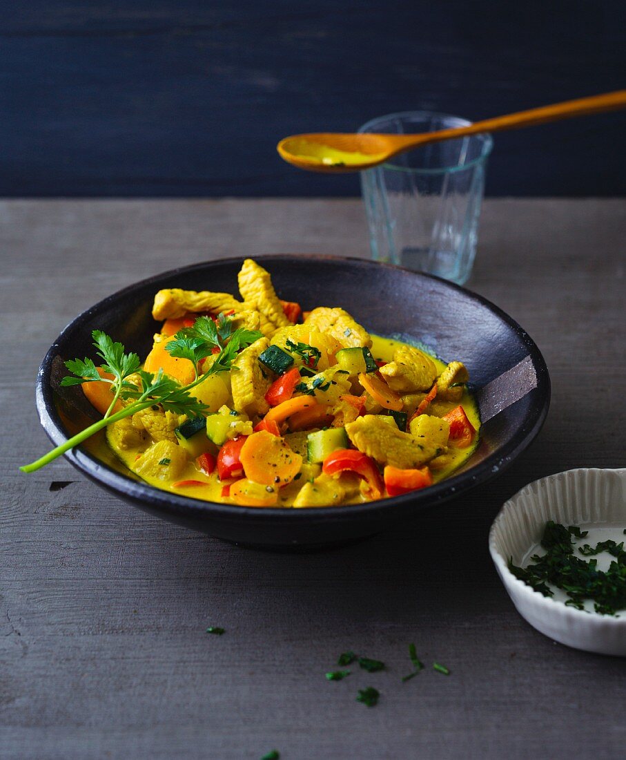 Vegetable curry with fresh pineapple and turkey breast strips
