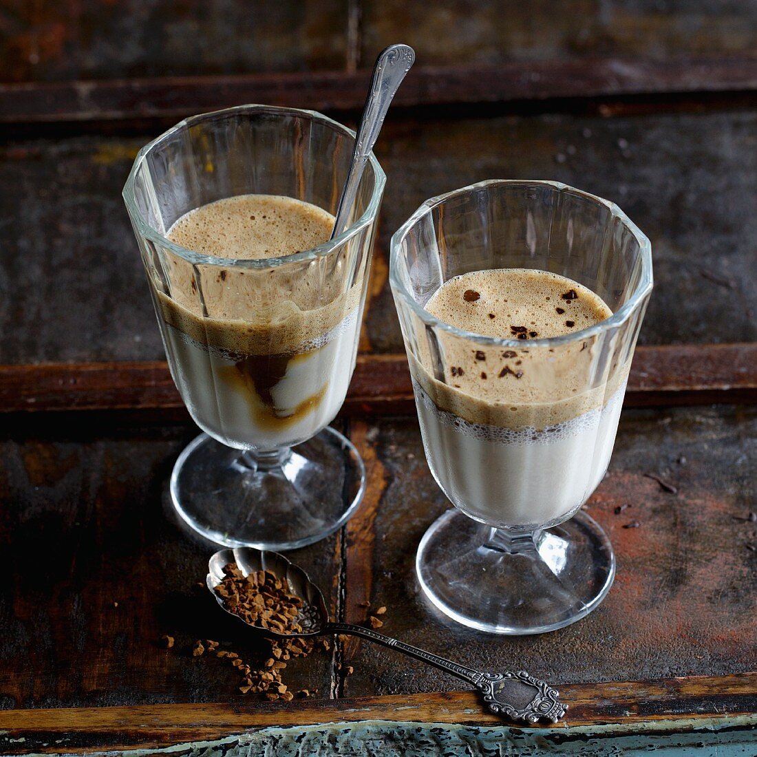 Vanillegelee mit Kaffeschaum