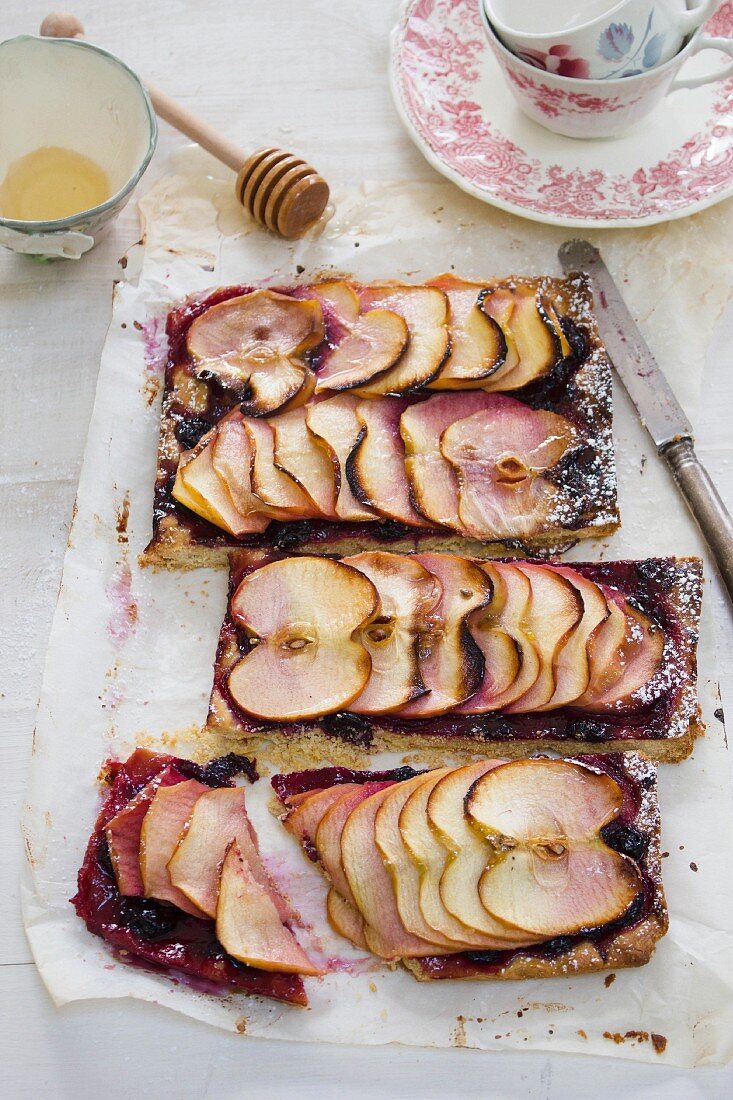 Apfel-Crostata mit Honig