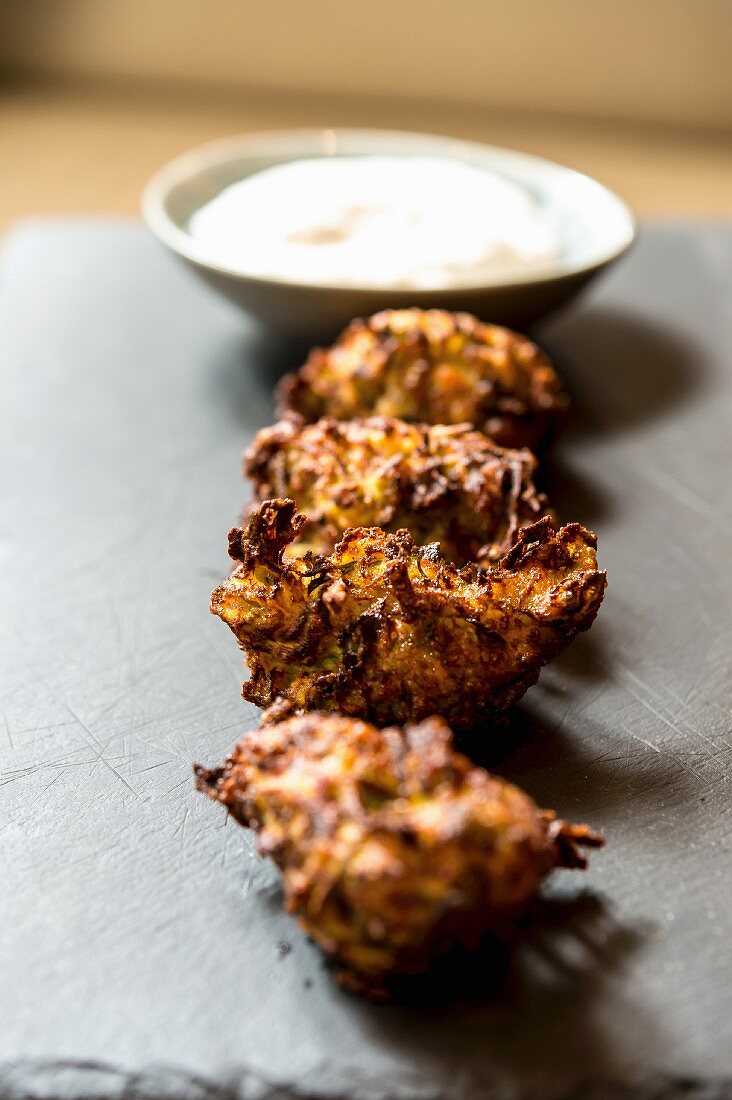 Mücver (crispy fried Turkish courgette balls)