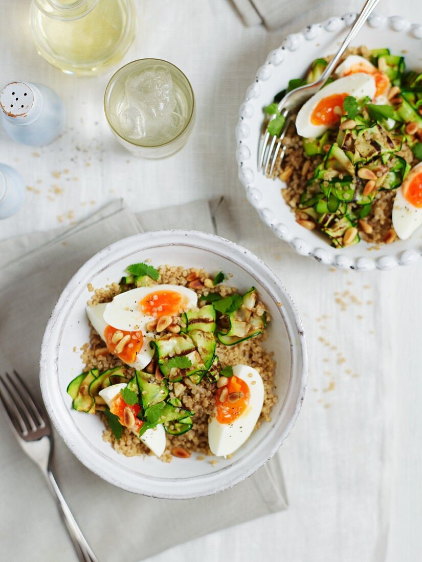 Quinoa with courgette strips and soft-boiled eggs