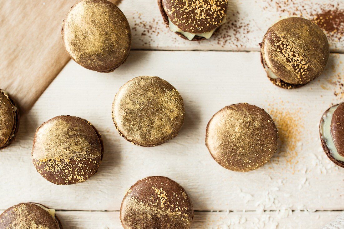 Macaroons with gold powder (seen from above)