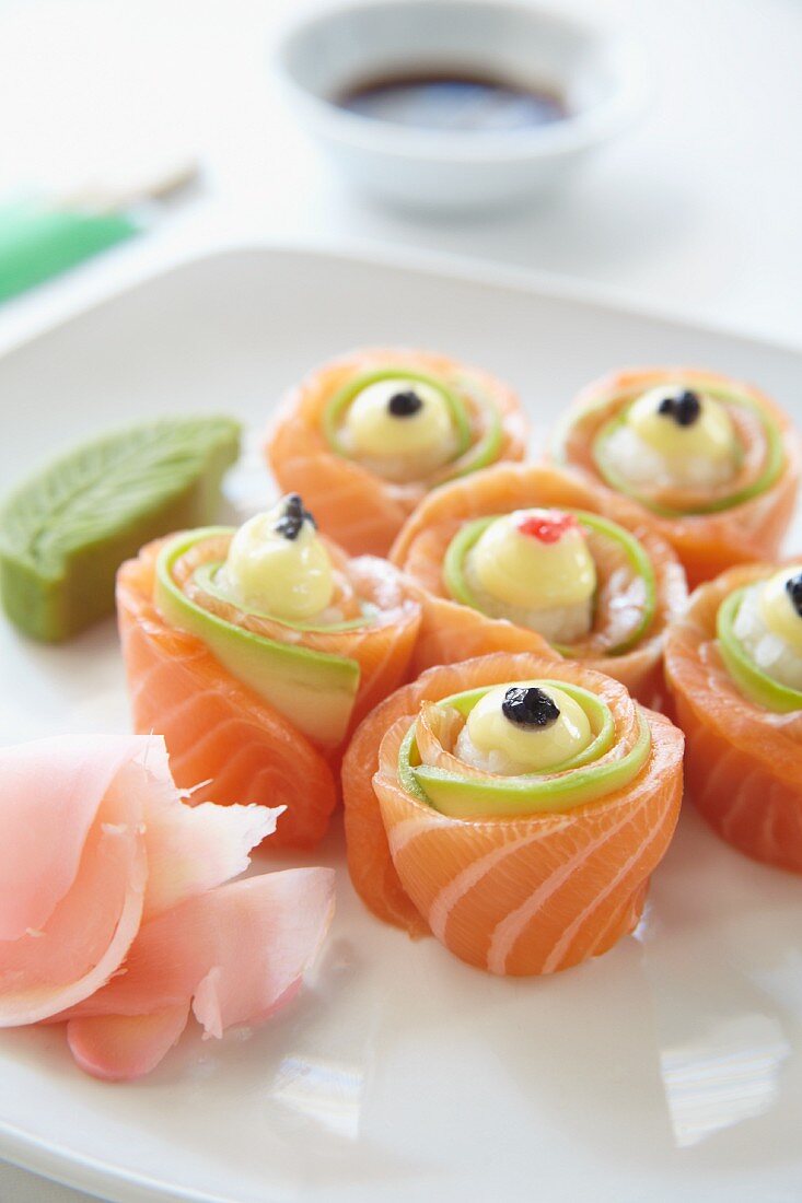 Salmon rolls