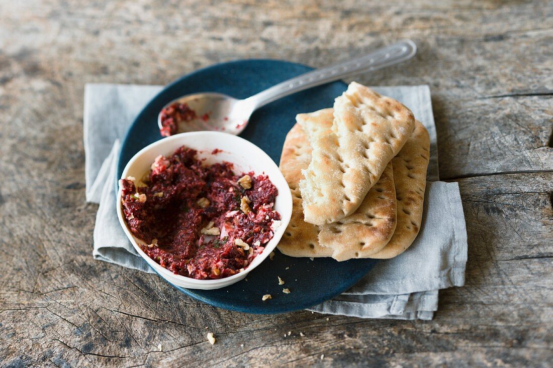 Beetroot spread with sheep's cheese and fresh mint served with unleavened bread