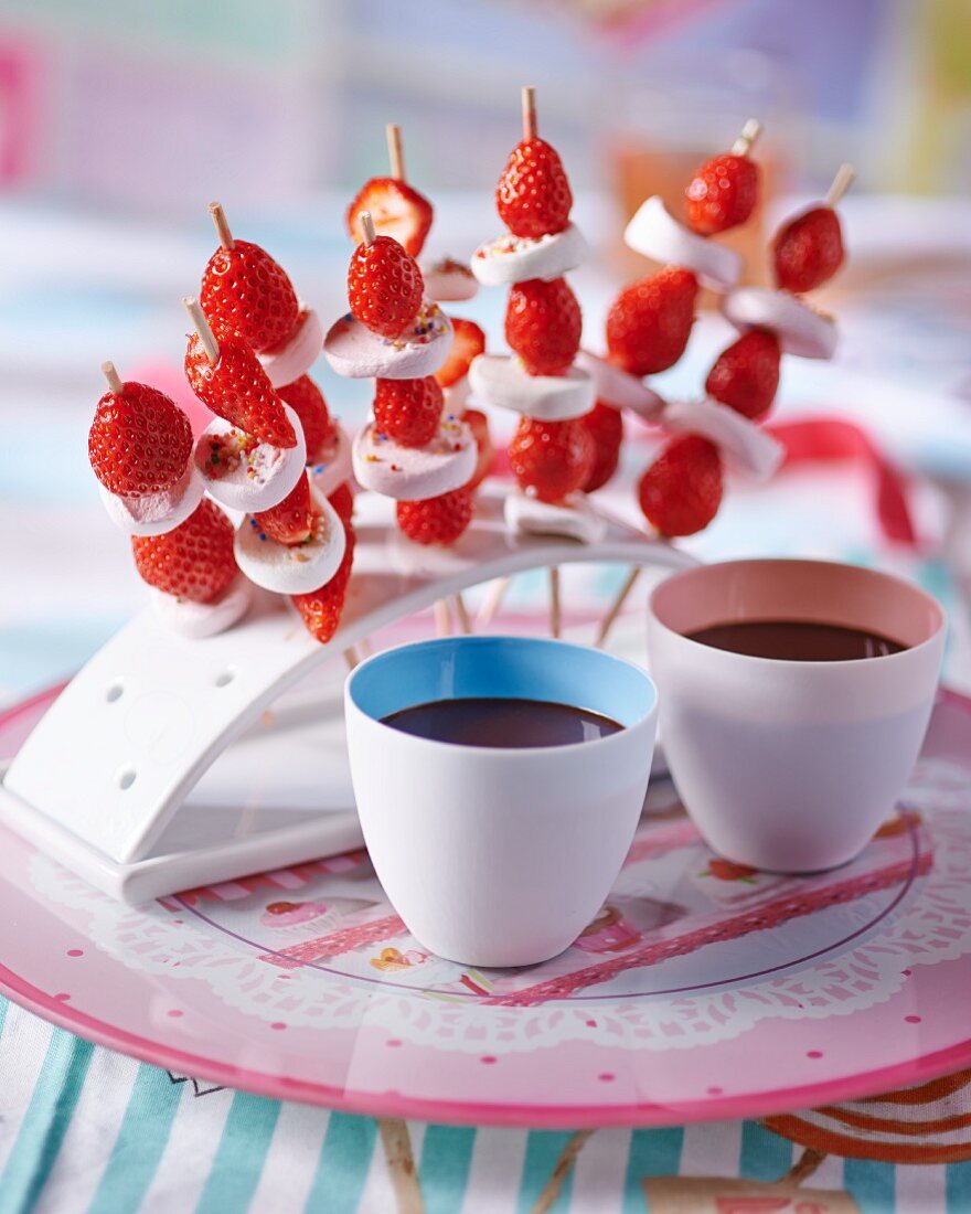 Strawberry and marshmallow skewers with a chocolate dip