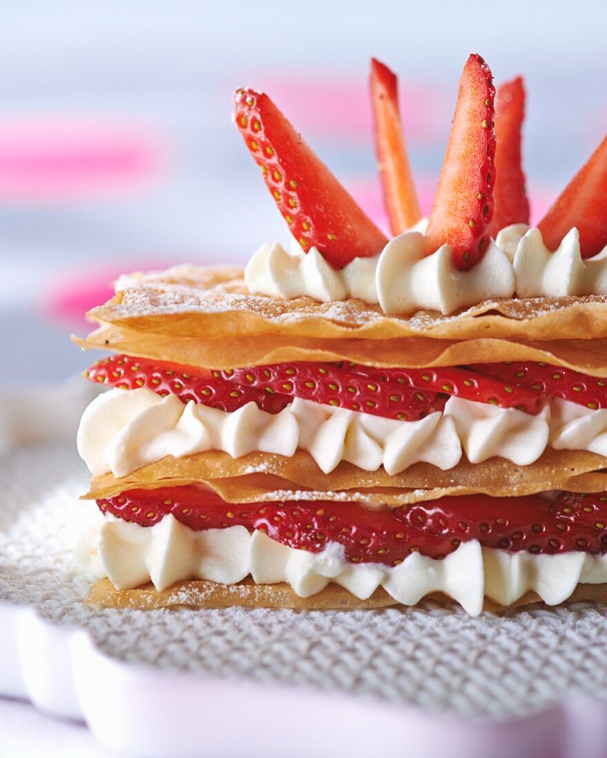 Mille feuilles with cream and strawberries
