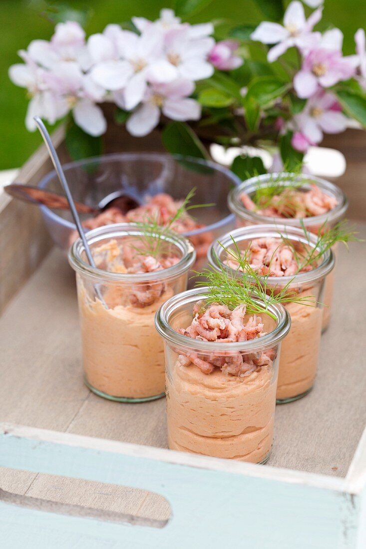 Smoked salmon verrine - Marie Food Tips