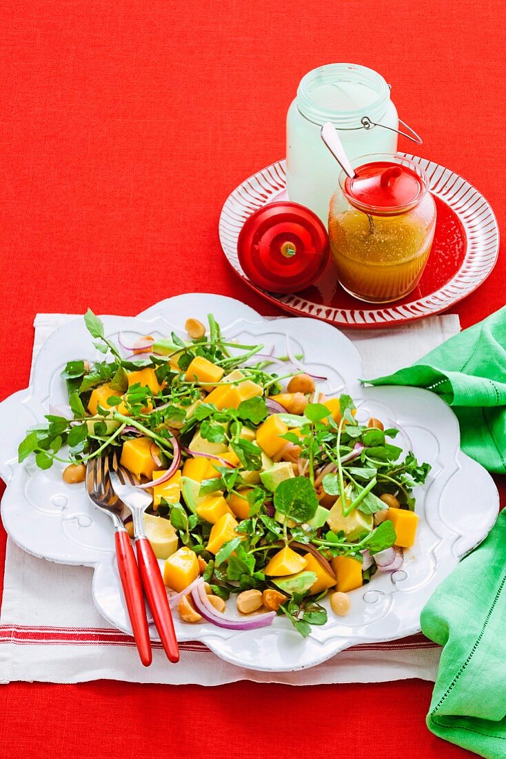 Avocado, mango and macadamia salad