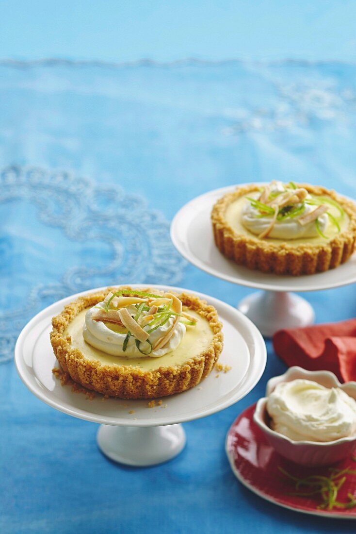 Lime cheesecake tartlets