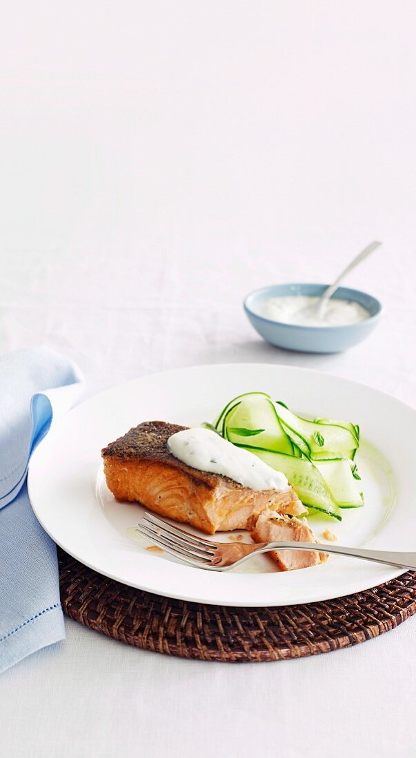 Crispy salmon fillet with cucumber and mint yoghurt