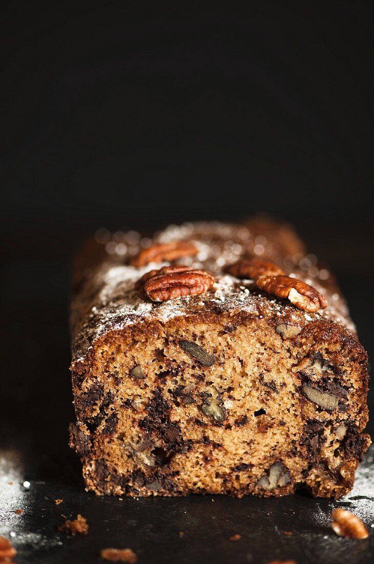 Banana, chocolate and pecan nut bread (close-up)