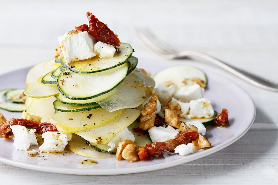 Vegetarian courgette and pear salad with goat's cream cheese
