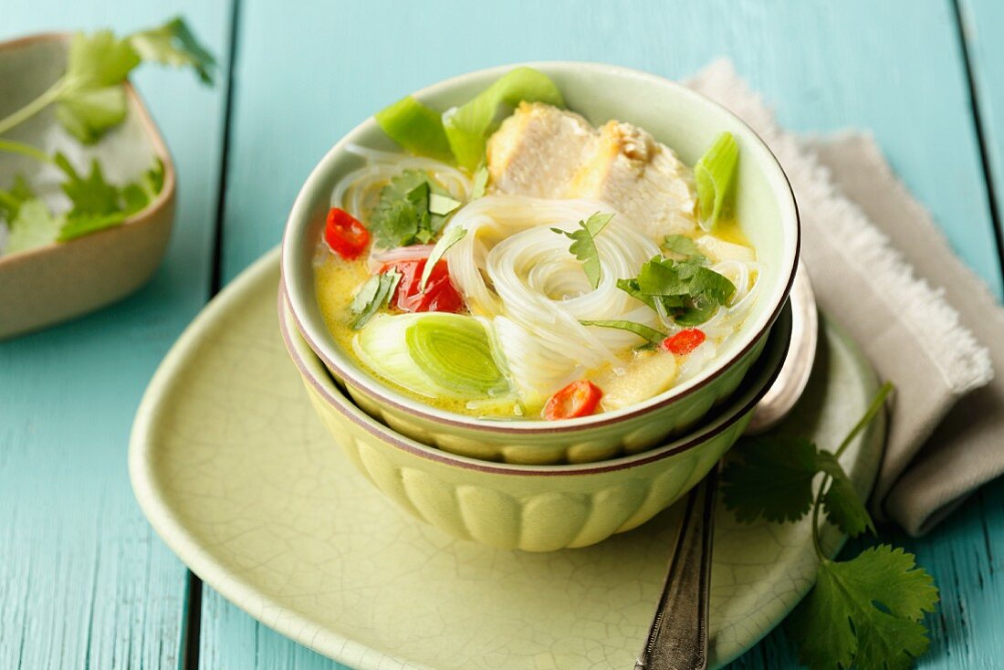 Quick Thai chicken soup with glass noodles and leek