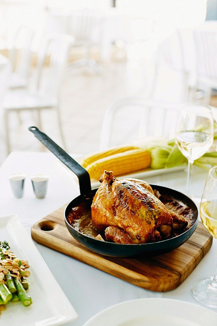 Roast Burrawong Chicken im Restaurant Vie (Queensland, Australien)