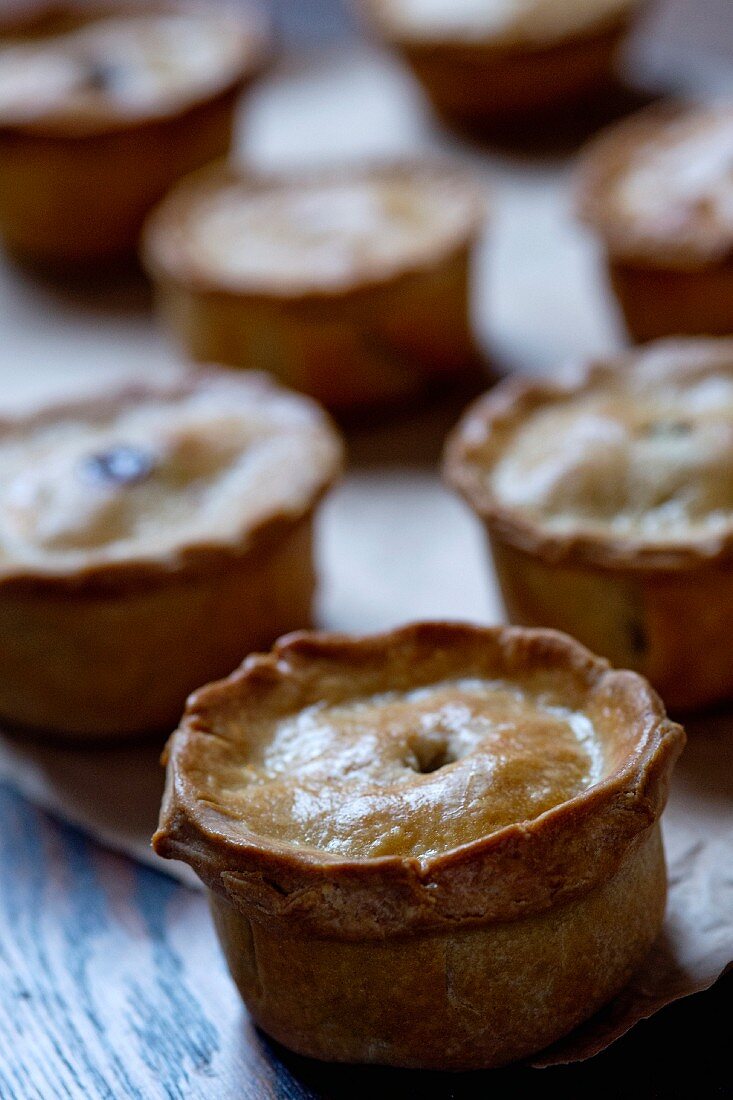 Meat pies (Great Britain)