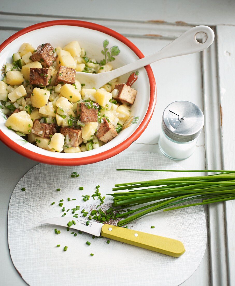 Vegan potato salad with fried tofu