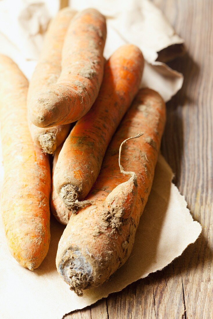 Organic carrots with soil