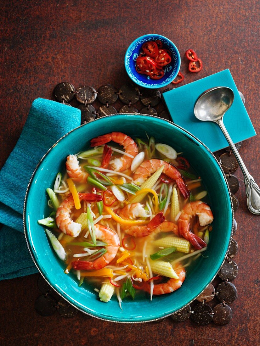 Spicy vegetable soup with prawns (Asia)