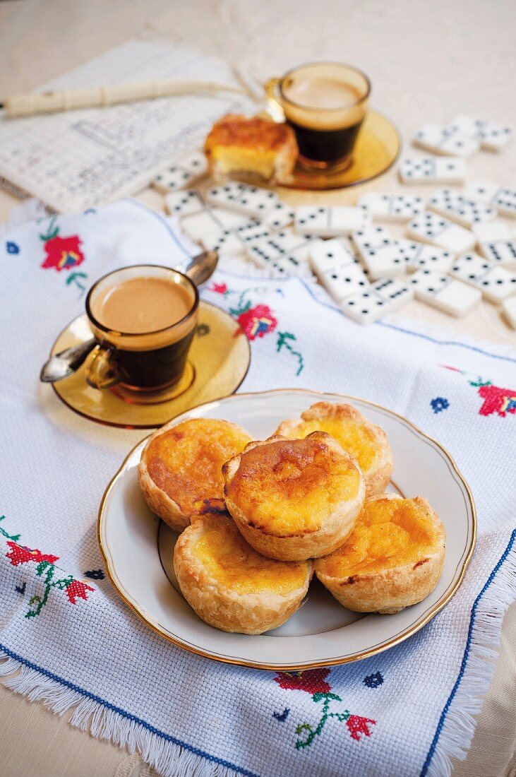 Pastel de nata (puff pastry cream tarts, Portugal)