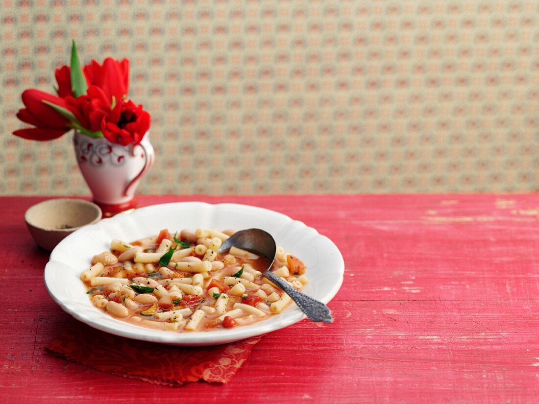 Pasta soup with beans (Tuscany)