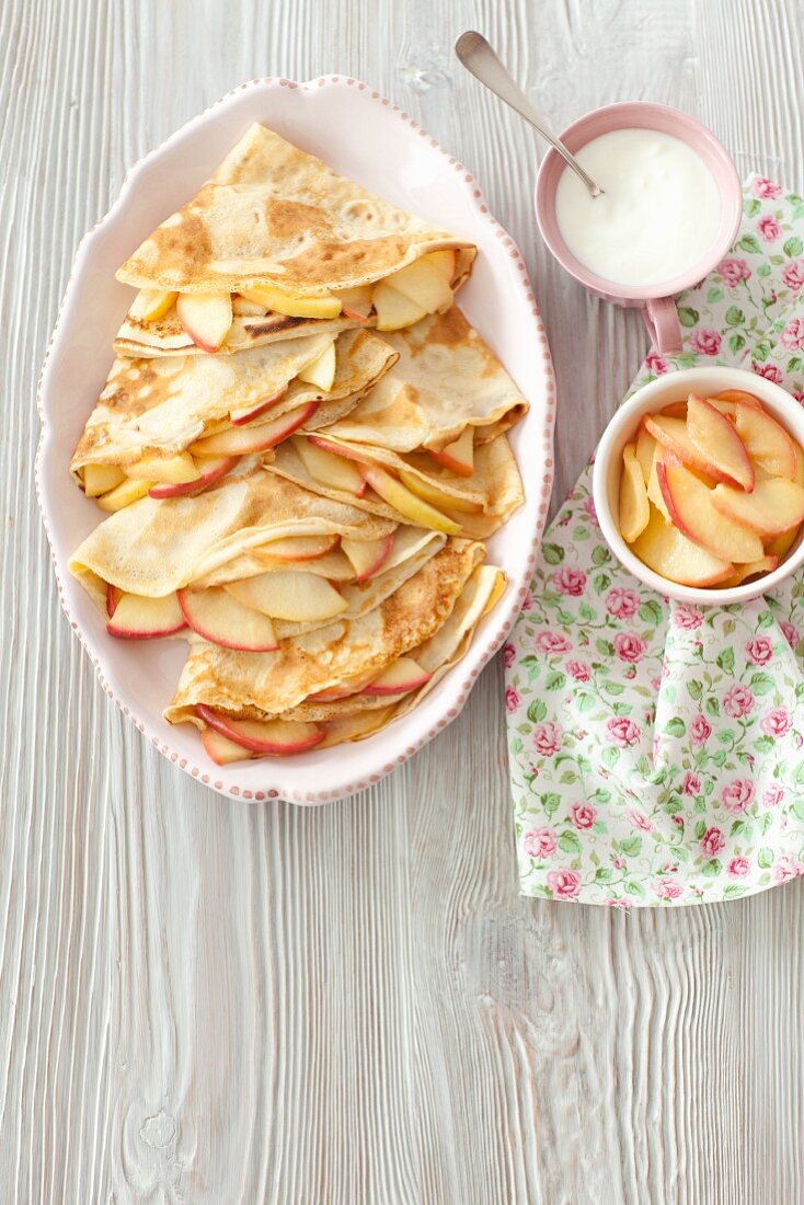 Pancakes with fried apples