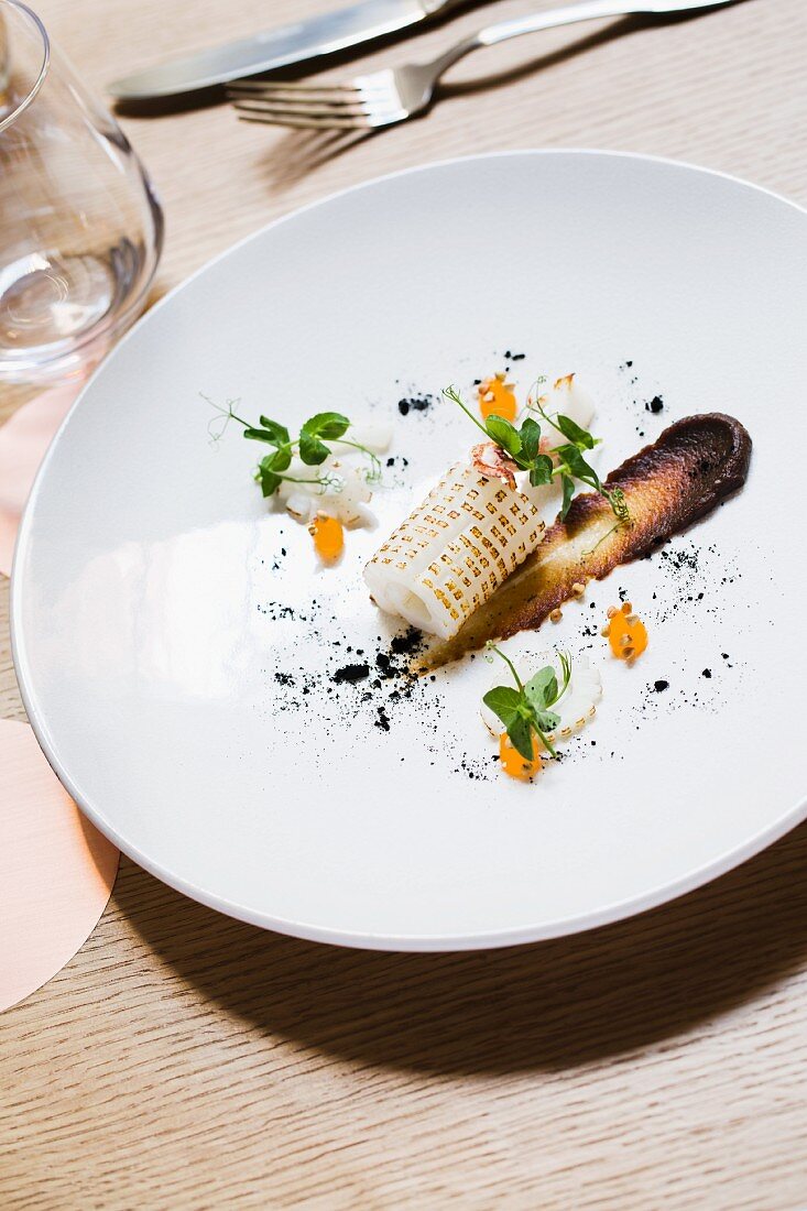 Tintenfisch mit verbrannter Zwiebel, Restaurant, Porte No. 12, Paris