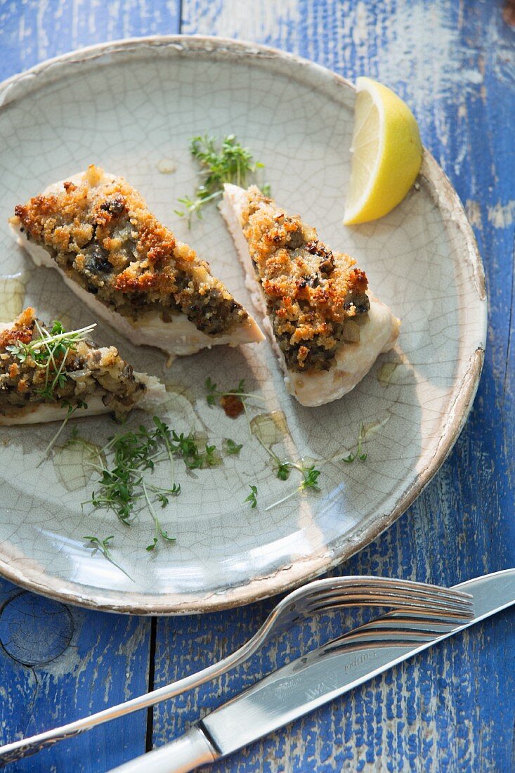 Chicken with a shallot crust and cress