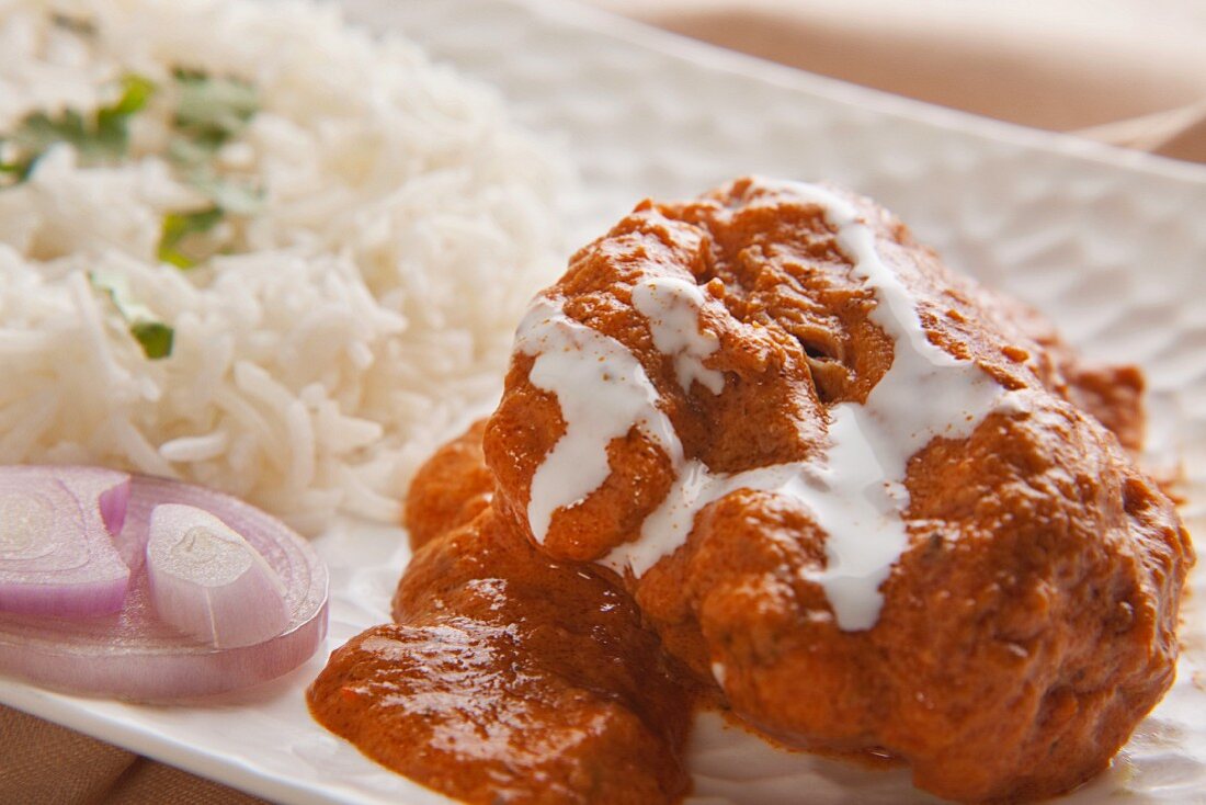 Butter chicken (chicken curry with rice, India)