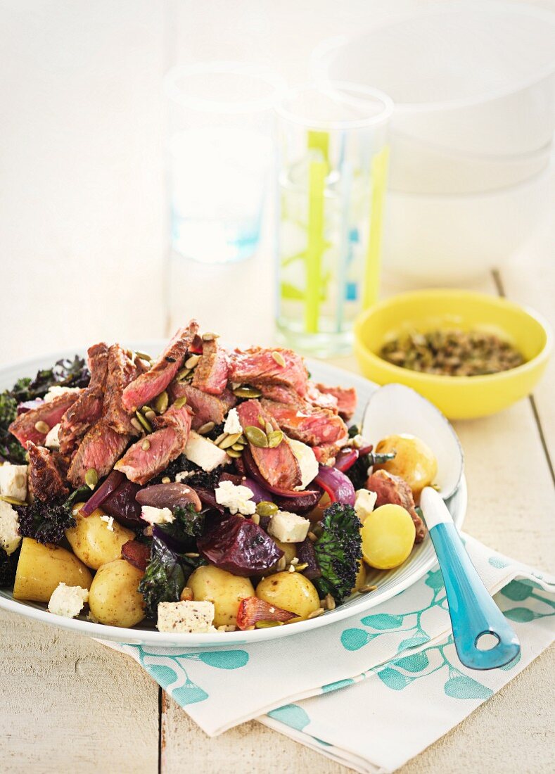 Warm beef salad with potatoes