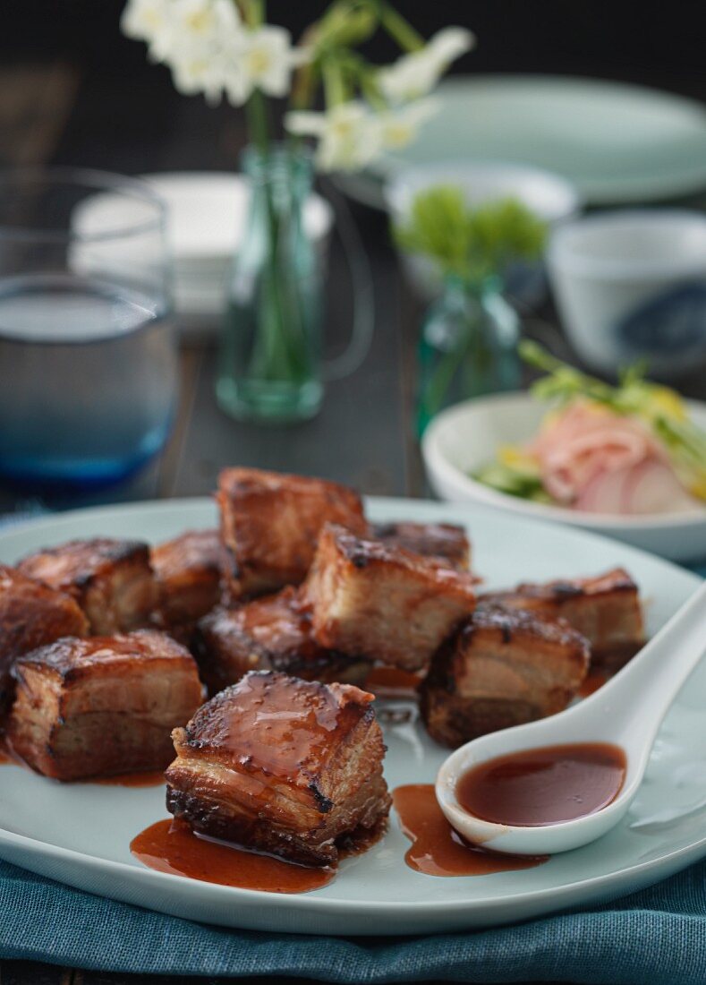 Crispy diced pork belly with teriyaki sauce (Asia)