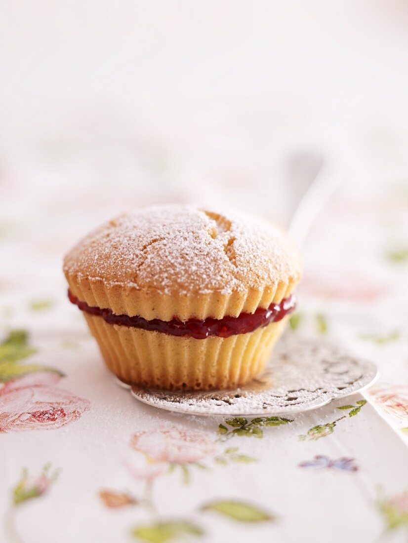 Cupcake mit Marmeladenfüllung