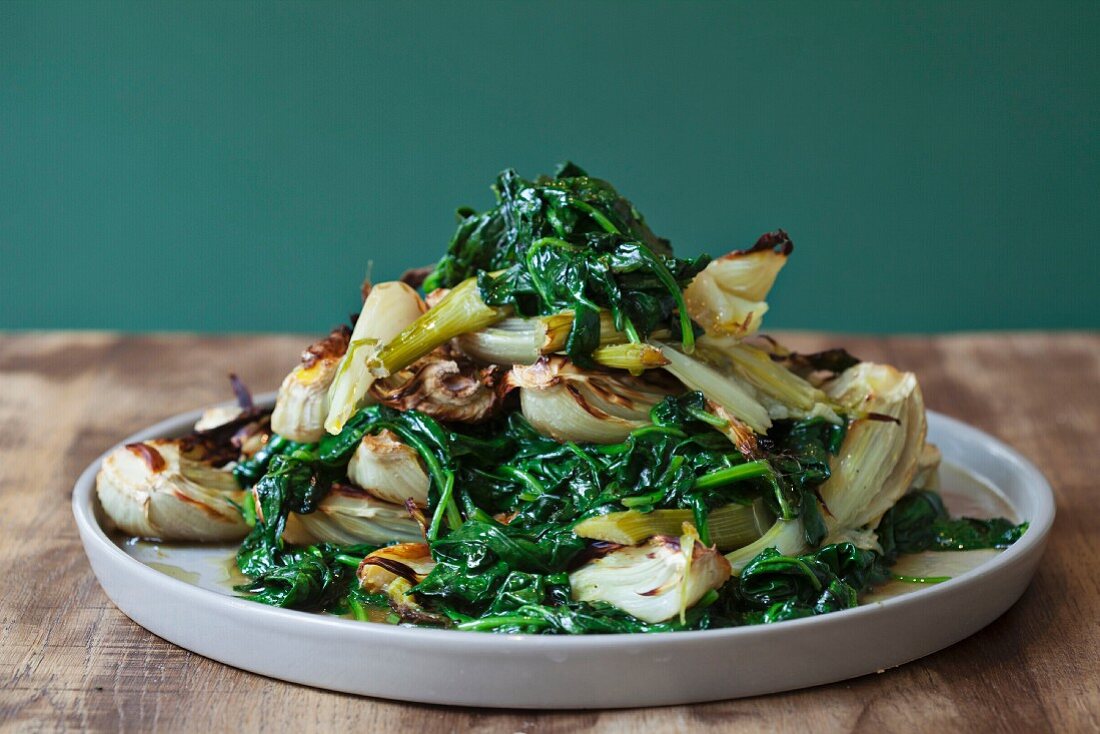 Gedünsteter Spinat mit Fenchel