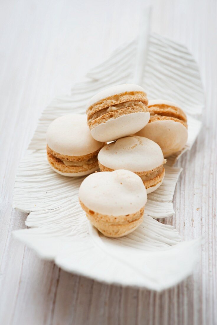 Macaroons with almond cream