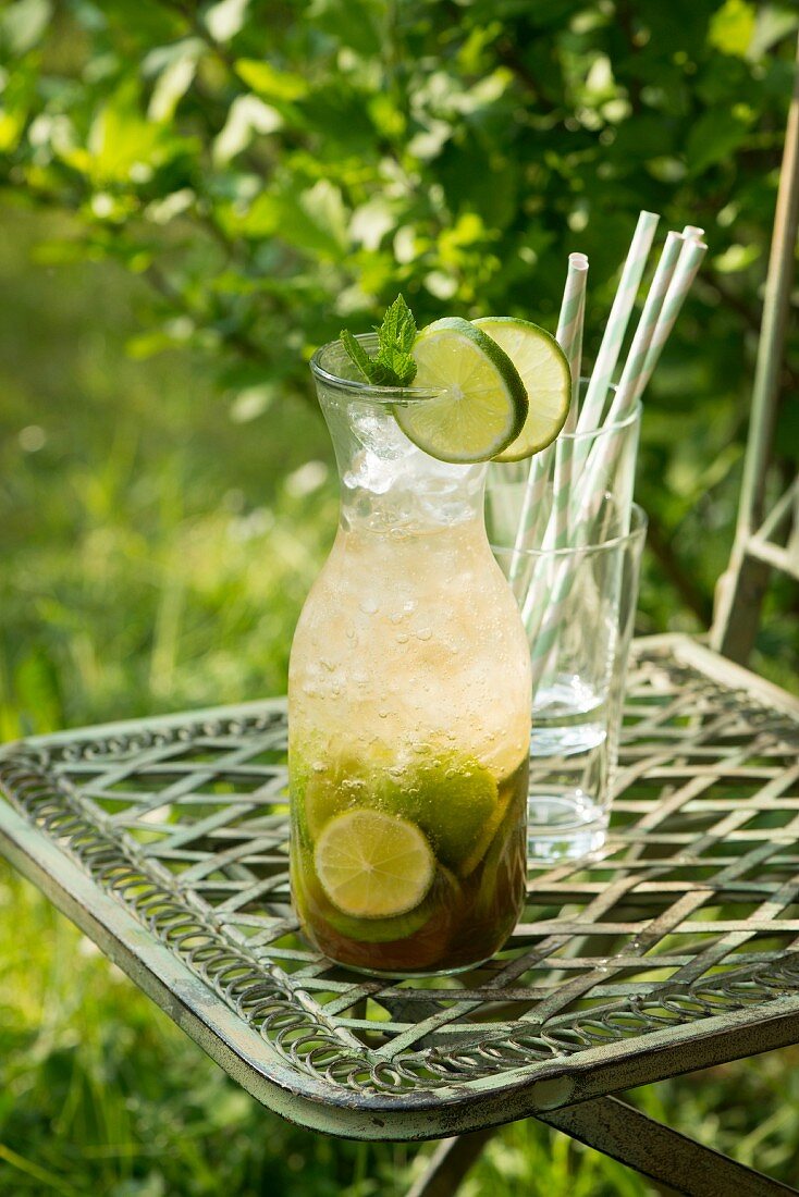 Caipirinha (Drink mit Chachaca und Limettensaft)