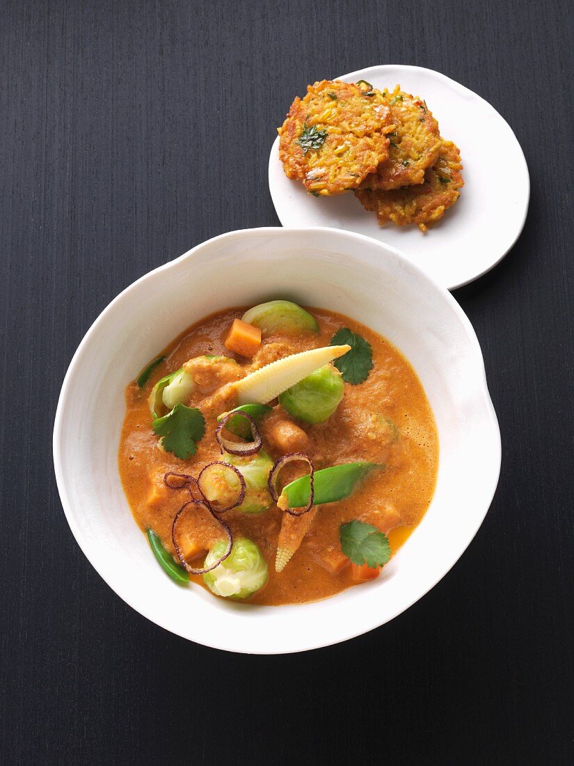 Vegetarian Brussels sprouts curry with rice cakes