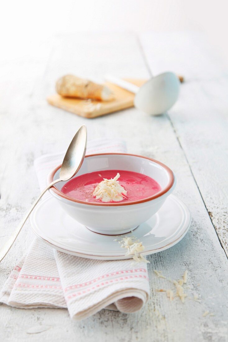 Beetroot soup with horseradish